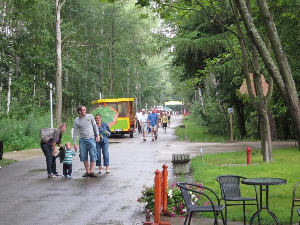 רוזפלוסי Resort Piaseczno מראה חיצוני תמונה