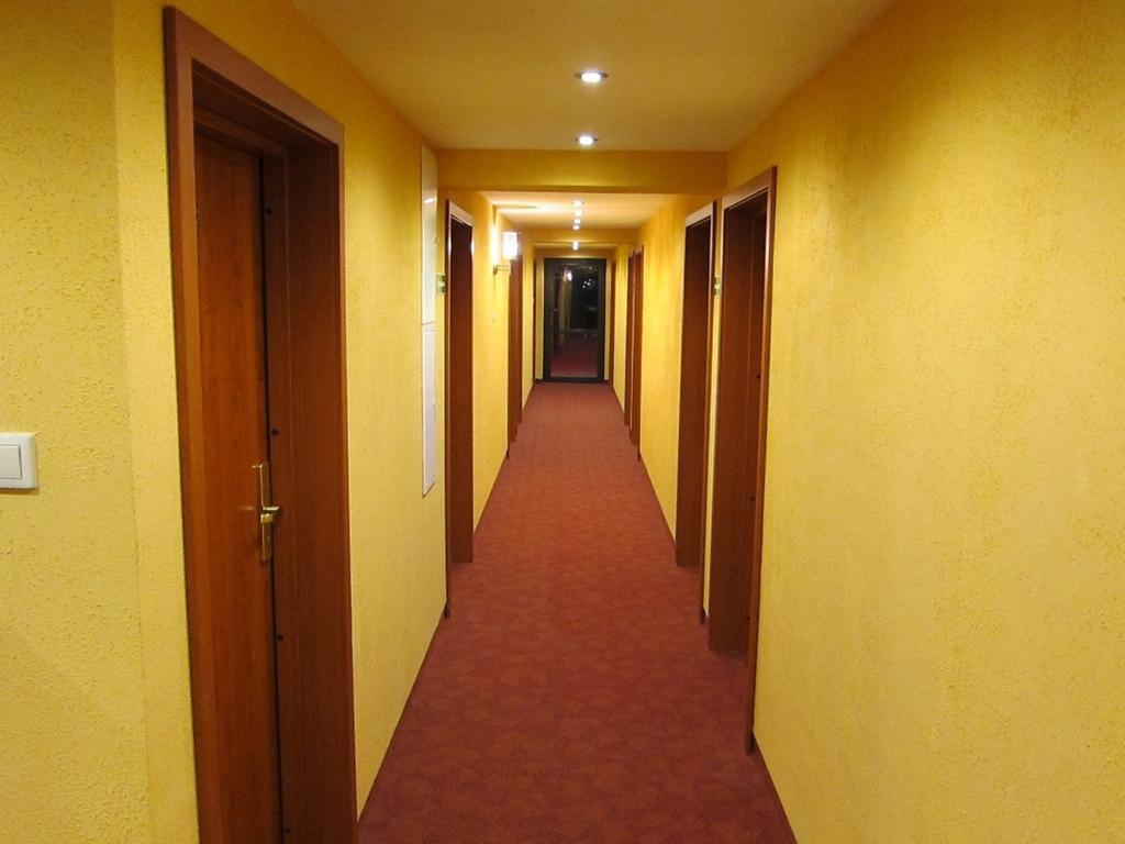 רוזפלוסי Resort Piaseczno מראה חיצוני תמונה